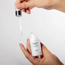 Afbeelding in Gallery-weergave laden, RevitalTrax 2% Hyaluronic Serum