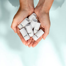 Afbeelding in Gallery-weergave laden, Loveli Deodorant Cucumber & Aloe Vera - Mini om uit te proberen