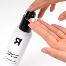 Afbeelding in Gallery-weergave laden, RevitalTrax 2% BHA Lotion Exfoliant
